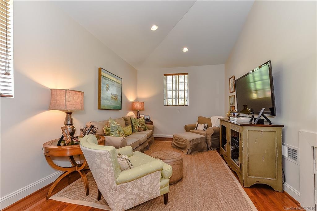211 S Canterbury Road Charlotte NC 28211