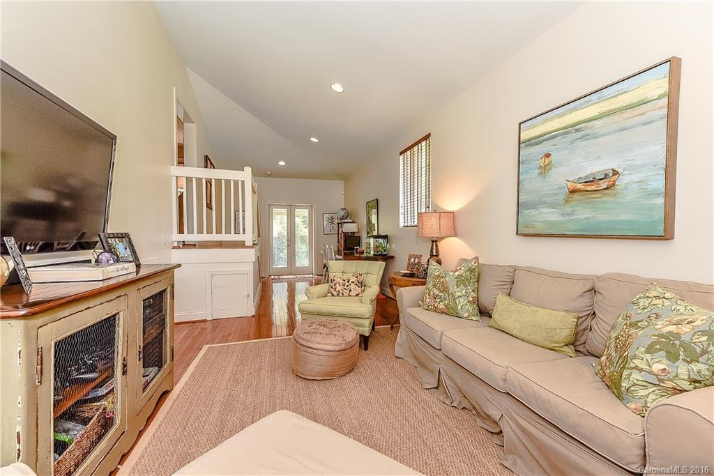 211 S Canterbury Road Charlotte NC 28211