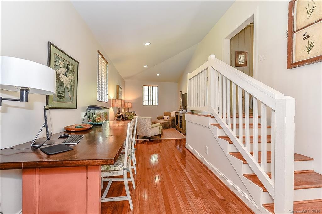 211 S Canterbury Road Charlotte NC 28211
