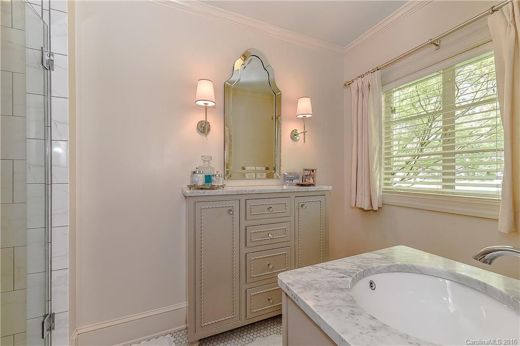 211 S Canterbury Road Charlotte NC 28211