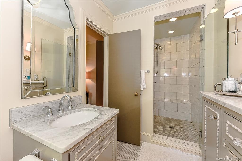 211 S Canterbury Road Charlotte NC 28211