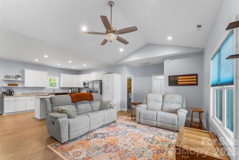 2455 Saratoga Run Morganton NC 28655