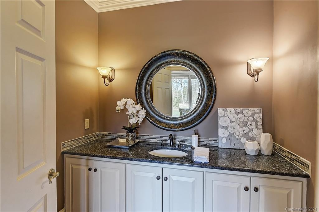 5100 Piper Glen Drive Charlotte NC 28277