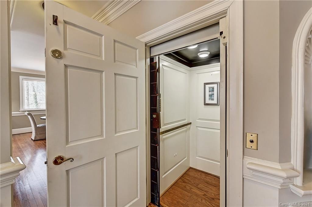 5100 Piper Glen Drive Charlotte NC 28277