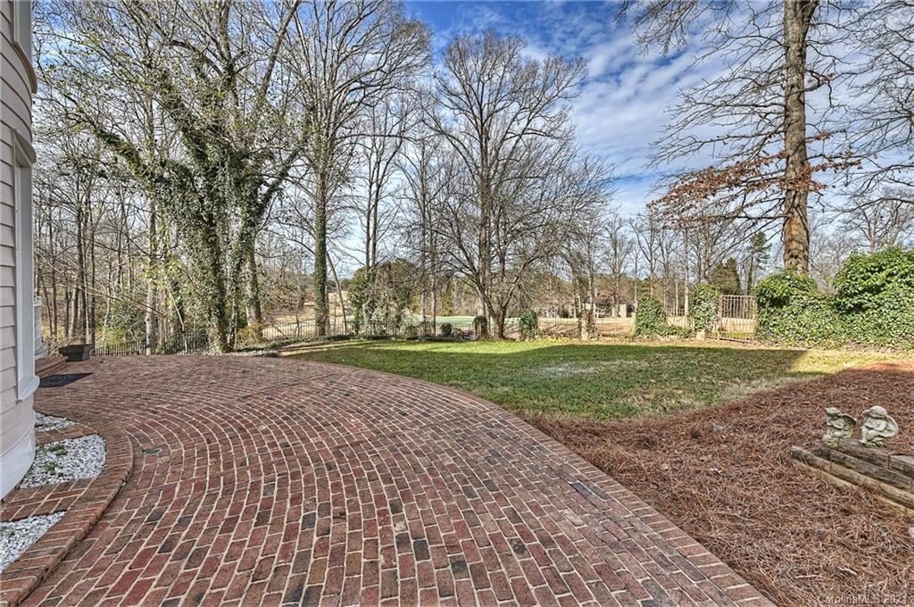 5100 Piper Glen Drive Charlotte NC 28277