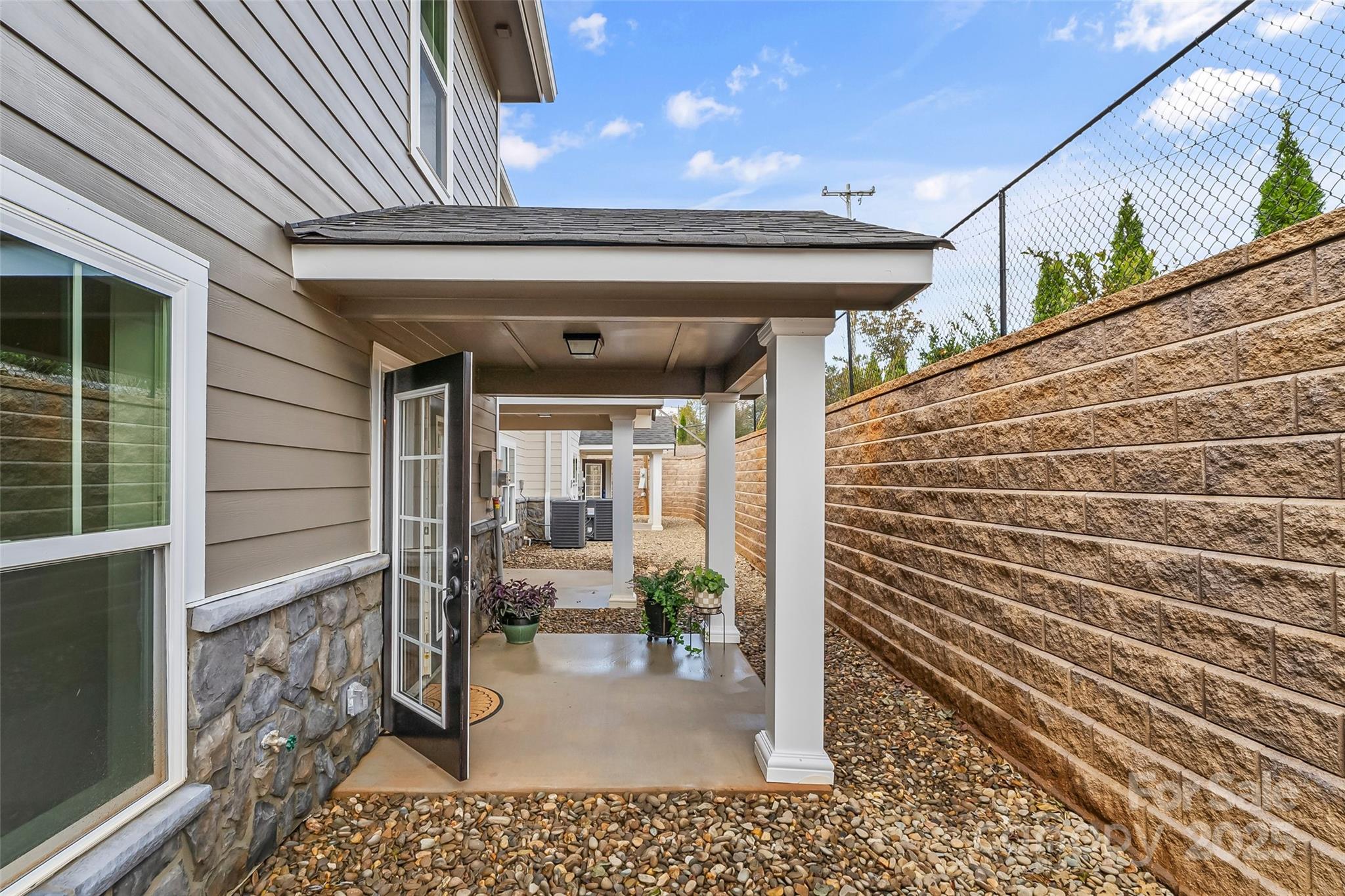 206 Beacon Avenue Morganton NC 28655