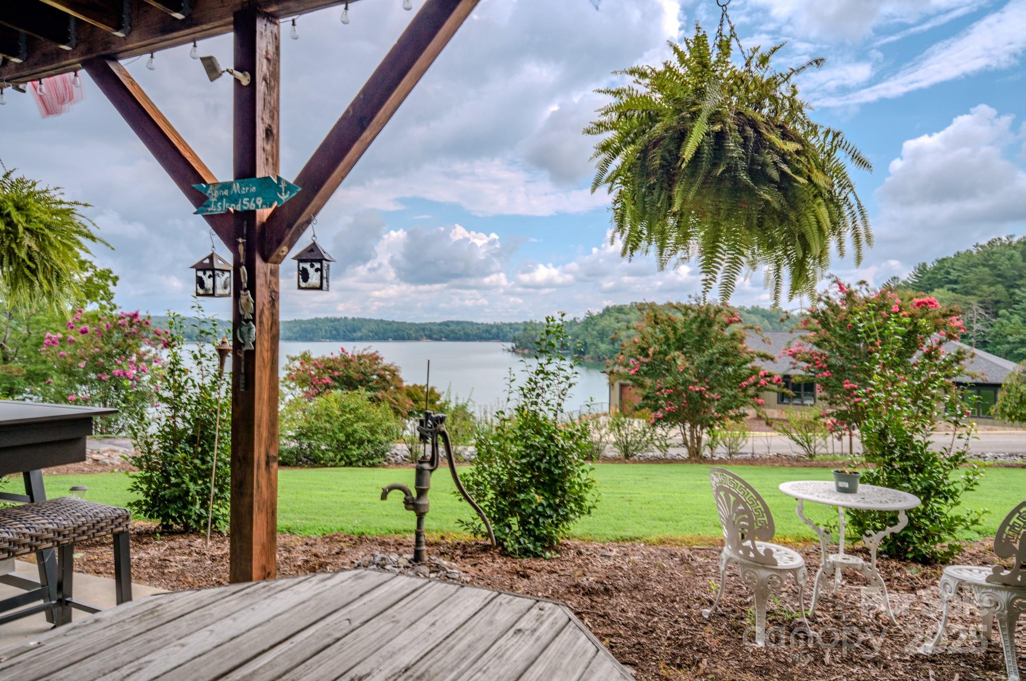 101 Lake Club Lane Nebo NC 28761