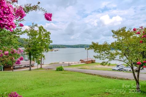 101 Lake Club Lane Nebo NC 28761