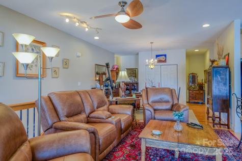 101 Lake Club Lane Nebo NC 28761