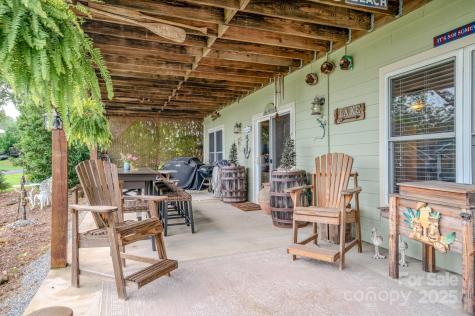 101 Lake Club Lane Nebo NC 28761