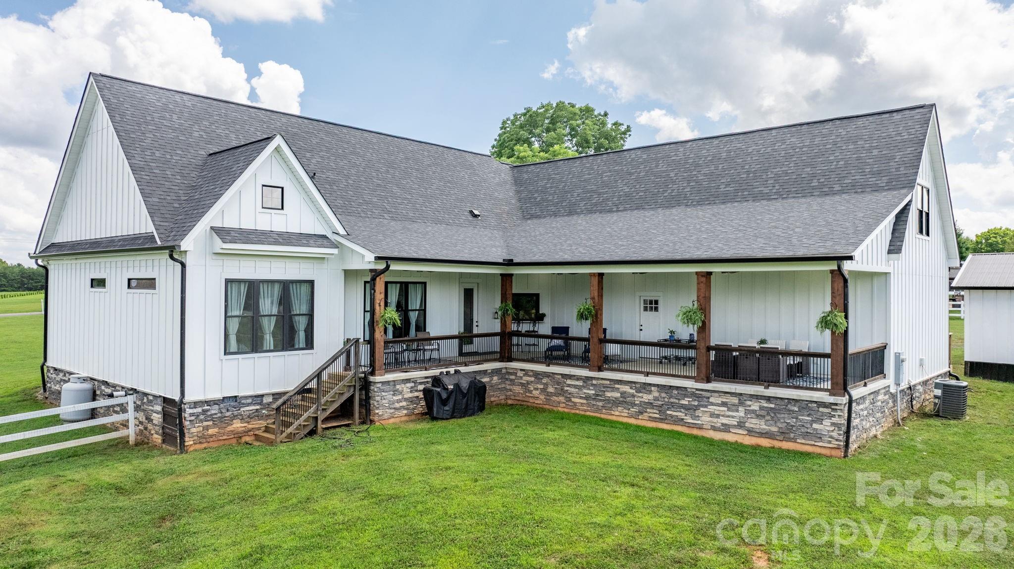 5780 W Hwy 10 Highway Hickory NC 28602