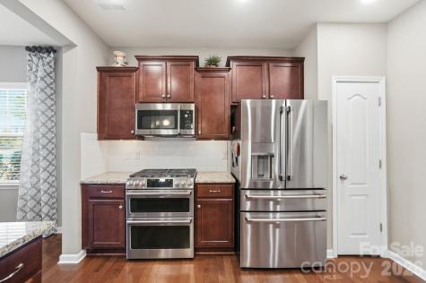 108 Dellbrook Street Mooresville NC 28117