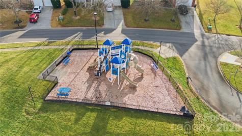 108 Dellbrook Street Mooresville NC 28117