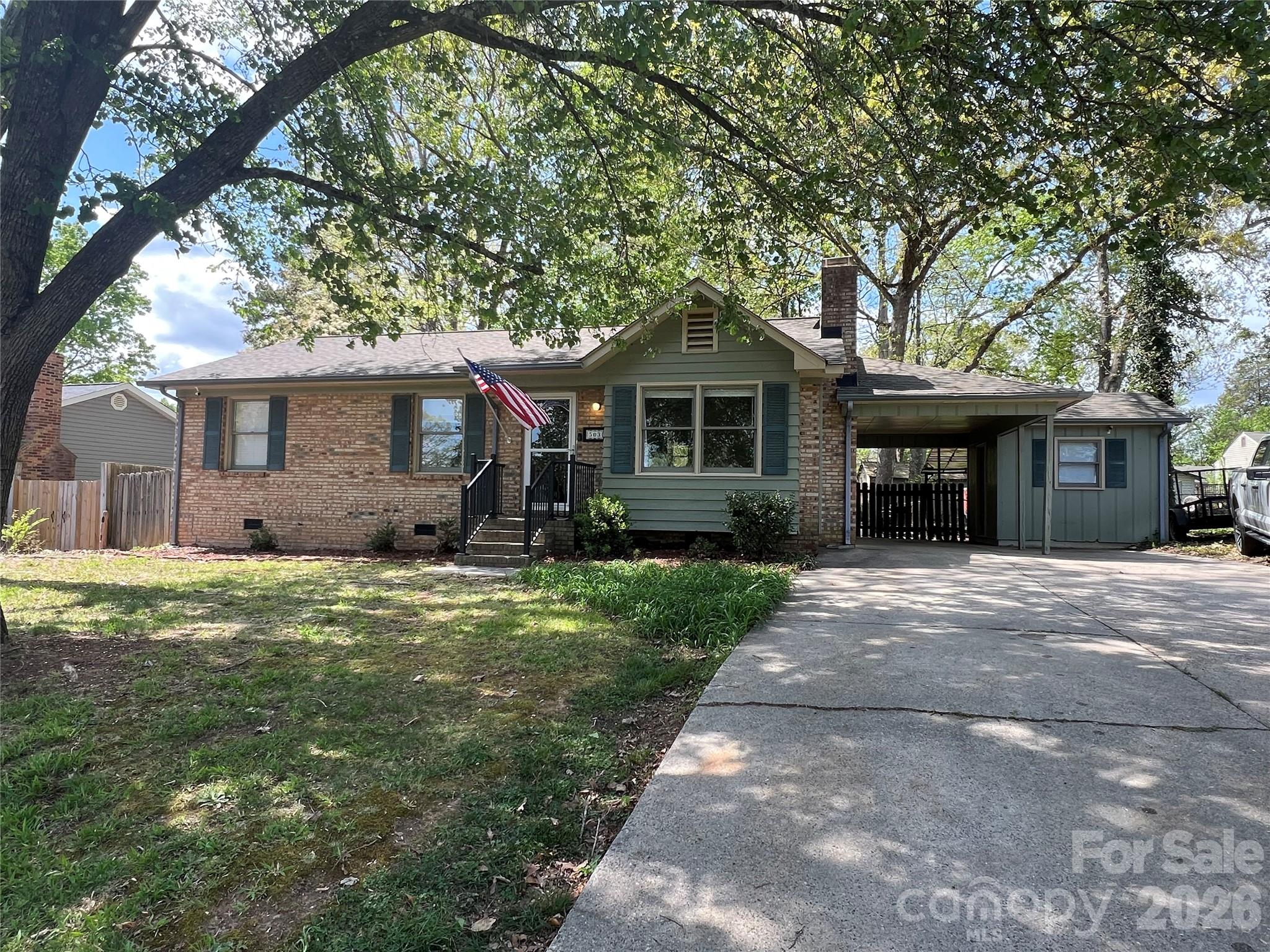 503 N Mauney Avenue Stanley NC 28164