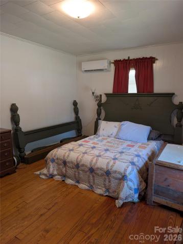 6712 Globe Road Lenoir NC 28645