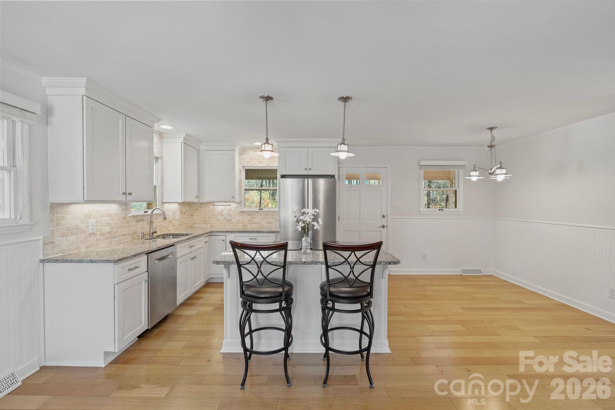 8032 Lakeview Drive Denver NC 28037