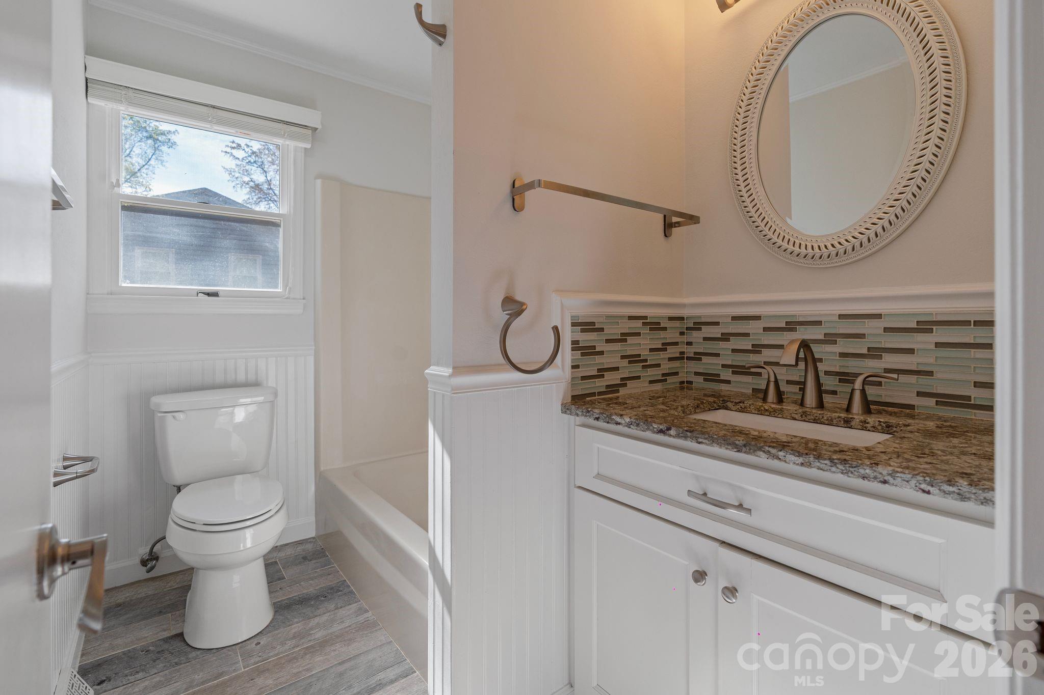 8032 Lakeview Drive Denver NC 28037