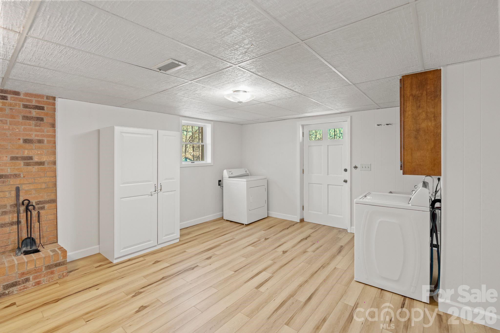 8032 Lakeview Drive Denver NC 28037