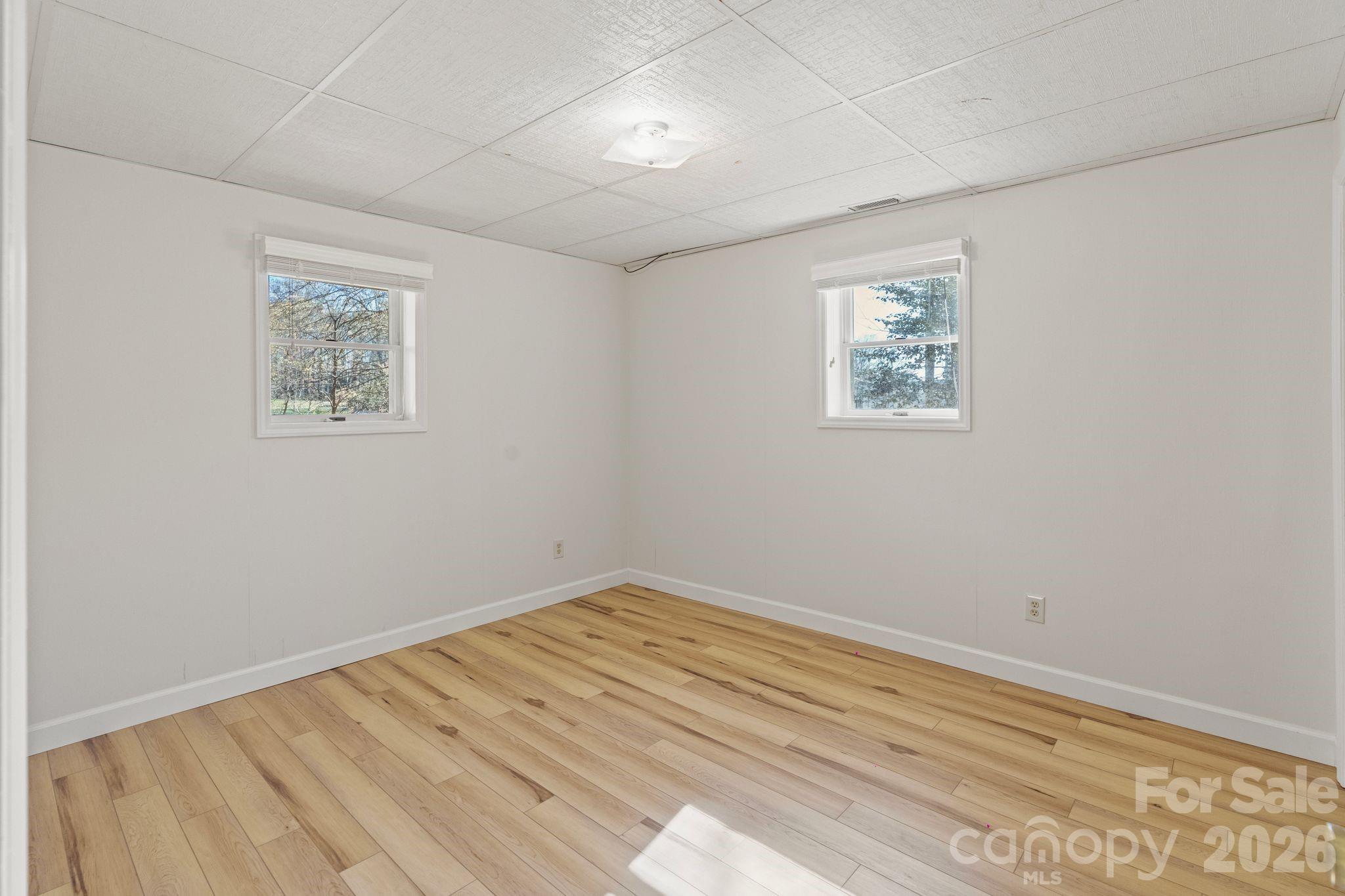 8032 Lakeview Drive Denver NC 28037
