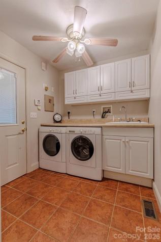 860 Butternut Ridge Bryson City NC 28713