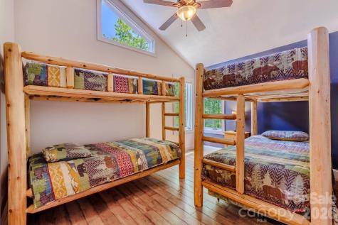 860 Butternut Ridge Bryson City NC 28713