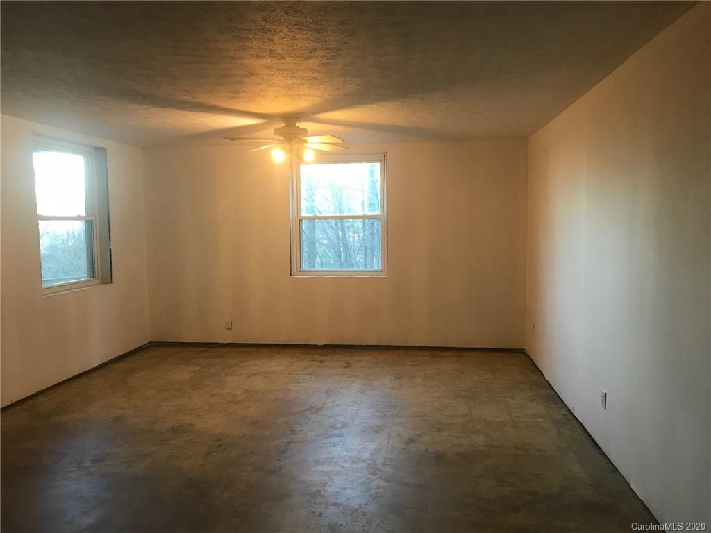 58 Teaberry Lane Weaverville NC 28787