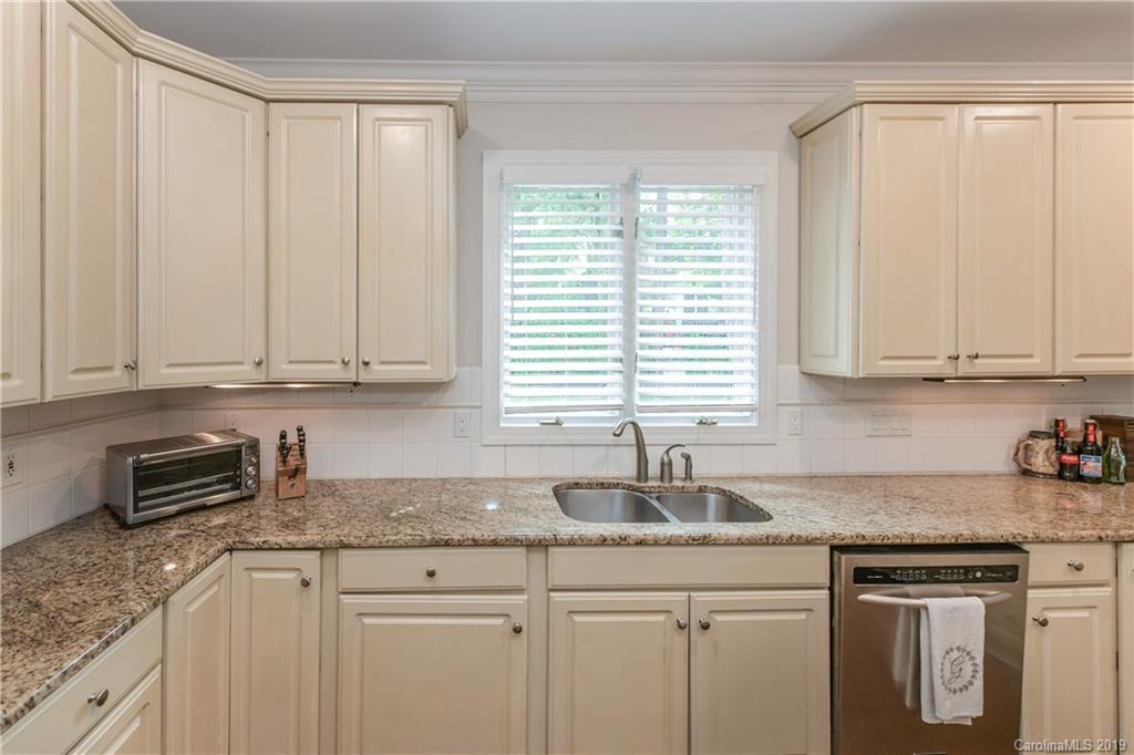 10802 Waring Place Charlotte NC 28277