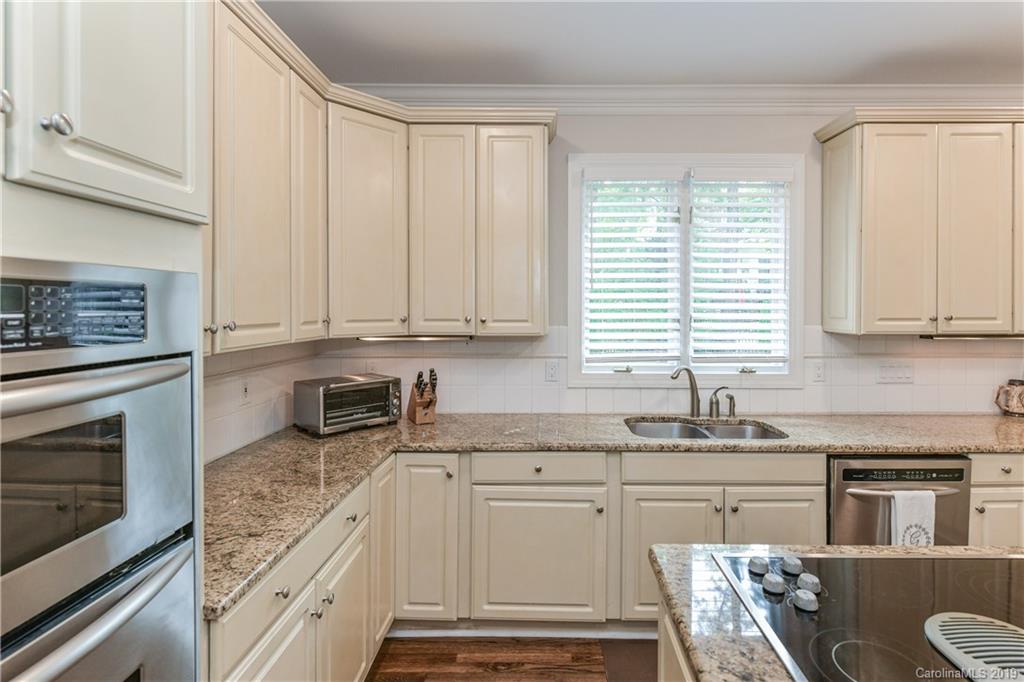 10802 Waring Place Charlotte NC 28277