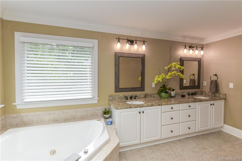 10802 Waring Place Charlotte NC 28277