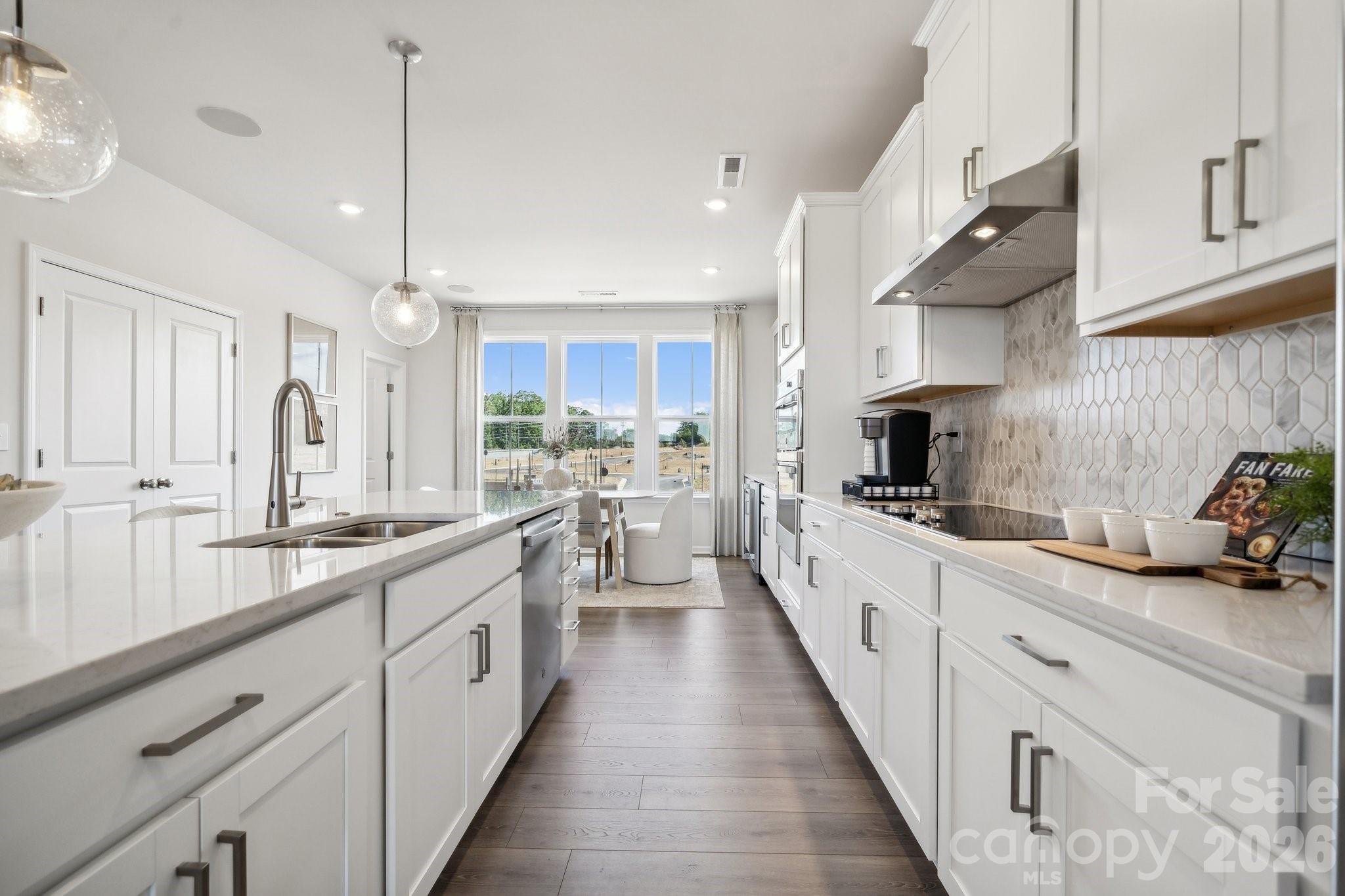 1812 Alexander Village Main Drive Charlotte NC 28262