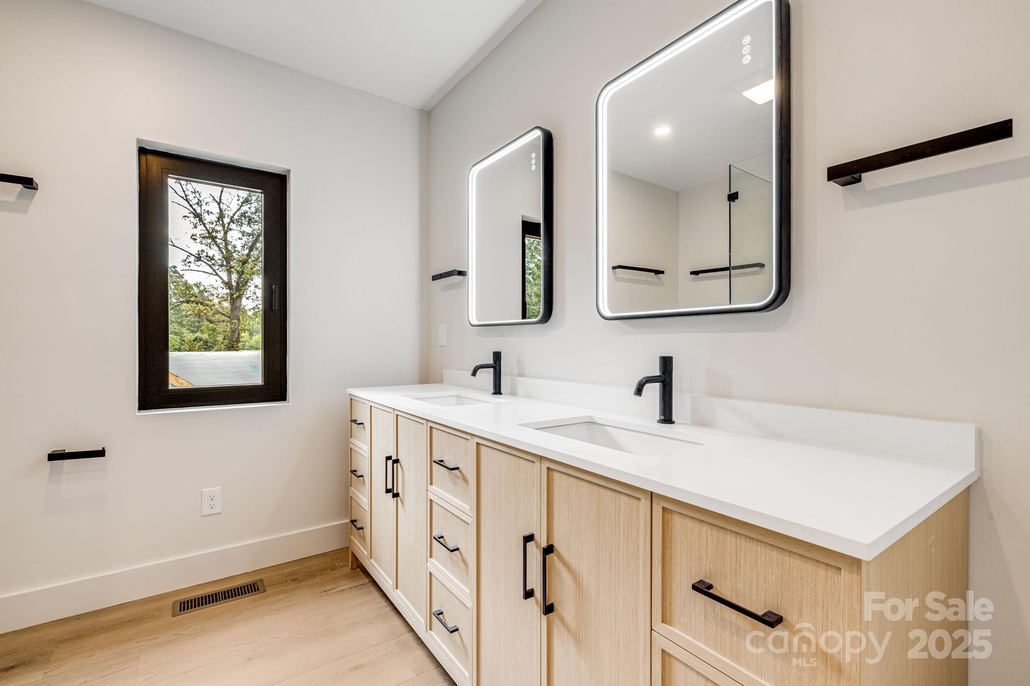 23 Woodbine Road Asheville NC 28804