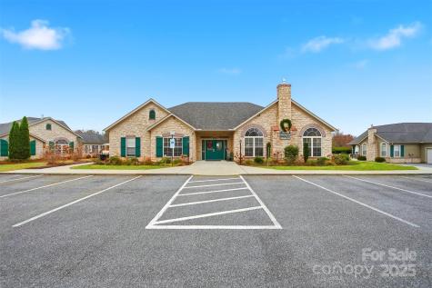 835A Wynnshire Drive Hickory NC 28601