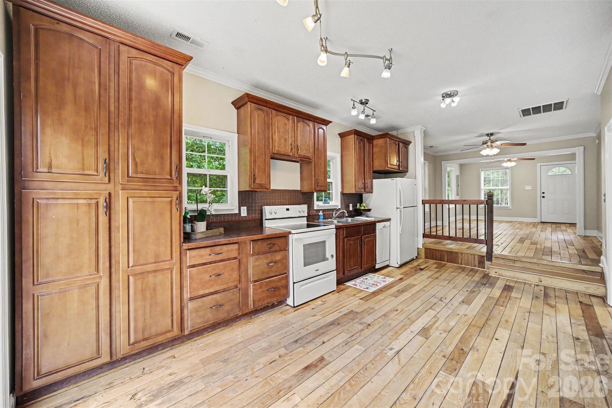 313 Oakland Avenue Belmont NC 28012