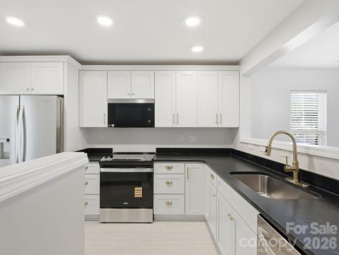 790 Rock Lake Glen Fort Mill SC 29715