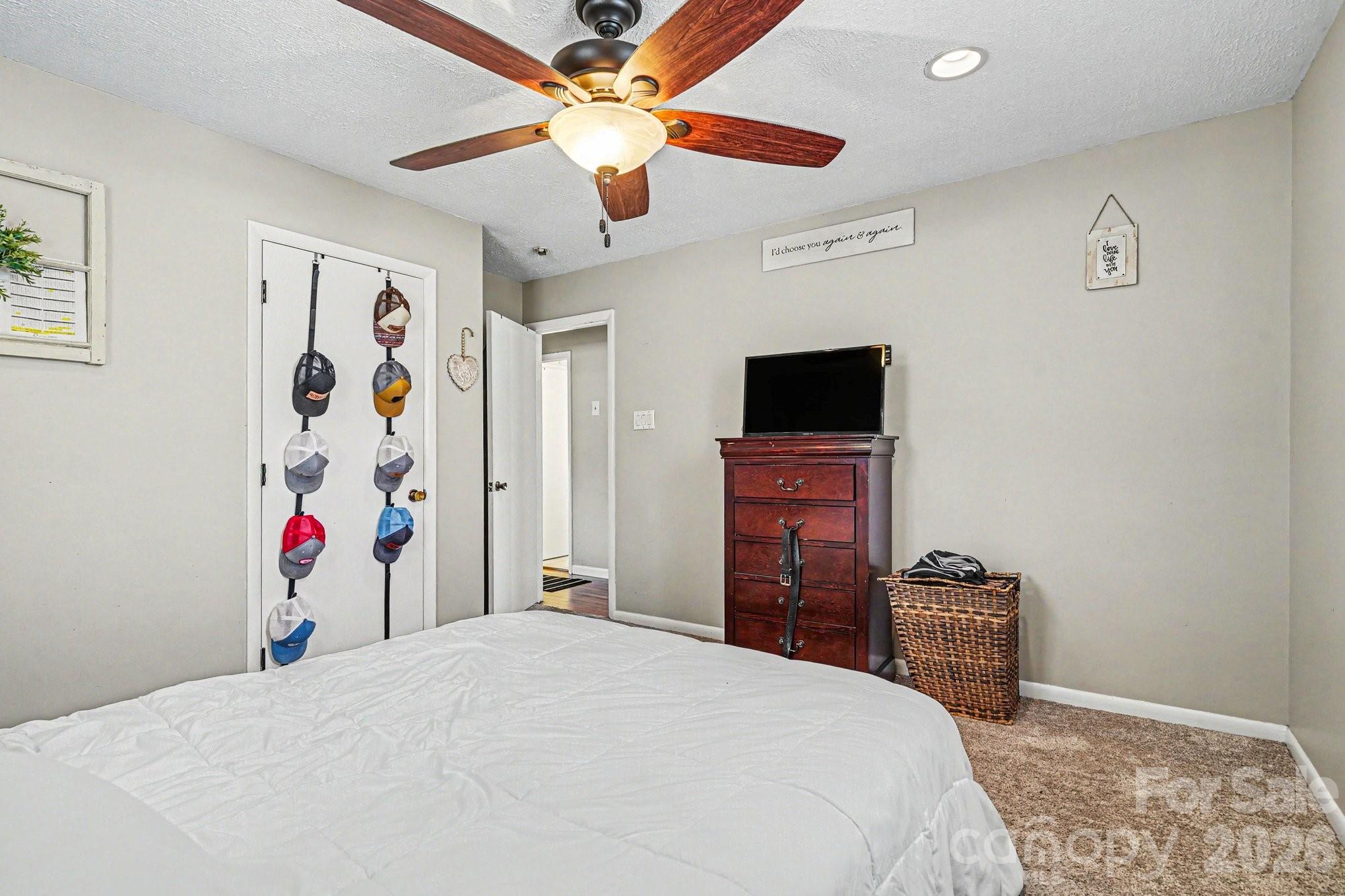 5069 W Piedmont Circle Conover NC 28613