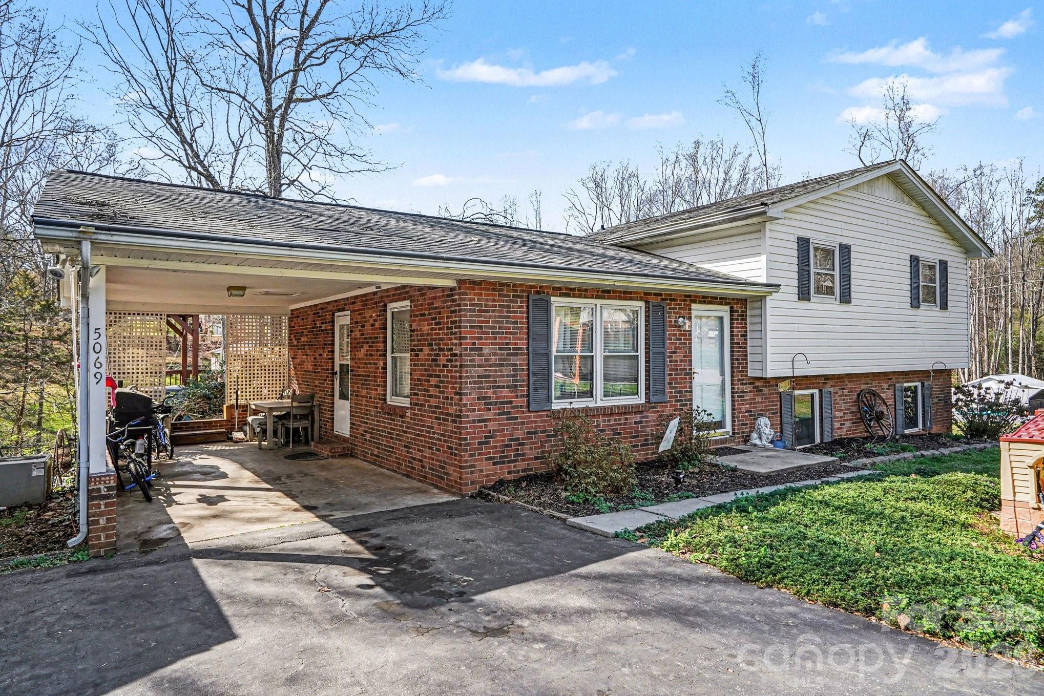 5069 W Piedmont Circle Conover NC 28613