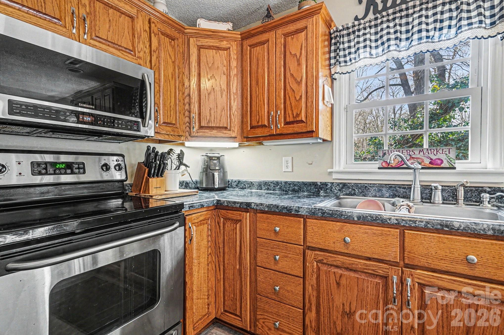5069 W Piedmont Circle Conover NC 28613