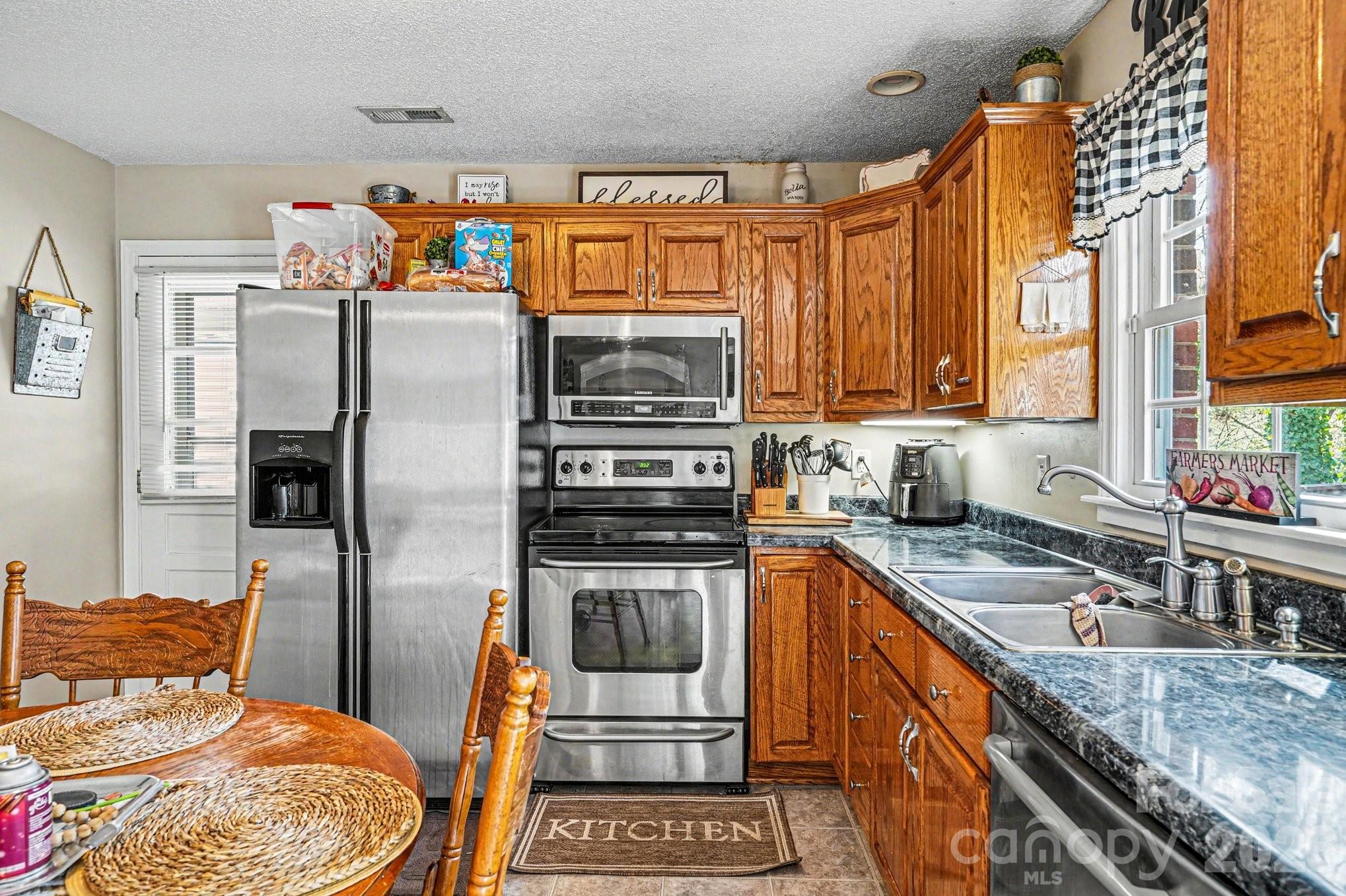 5069 W Piedmont Circle Conover NC 28613
