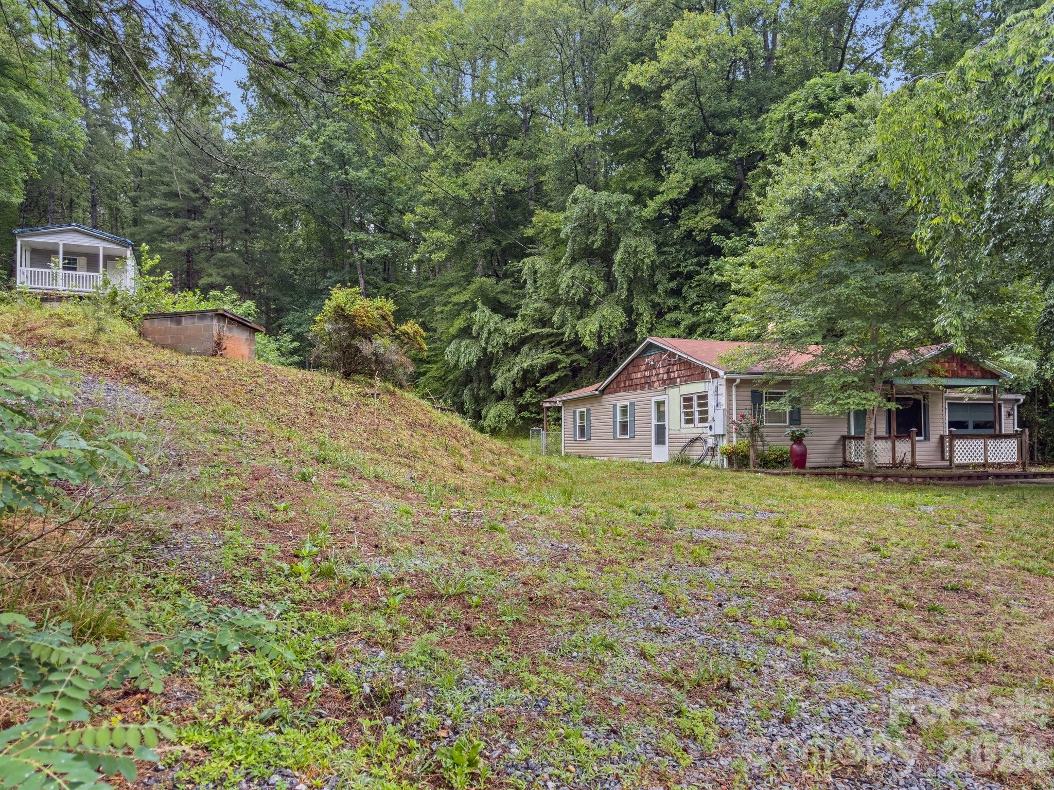 2346 Collettsville Road Lenoir NC 28645