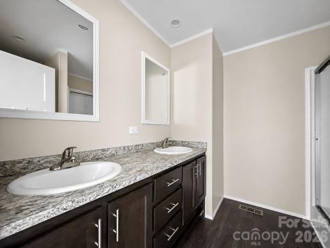2346 Collettsville Road Lenoir NC 28645