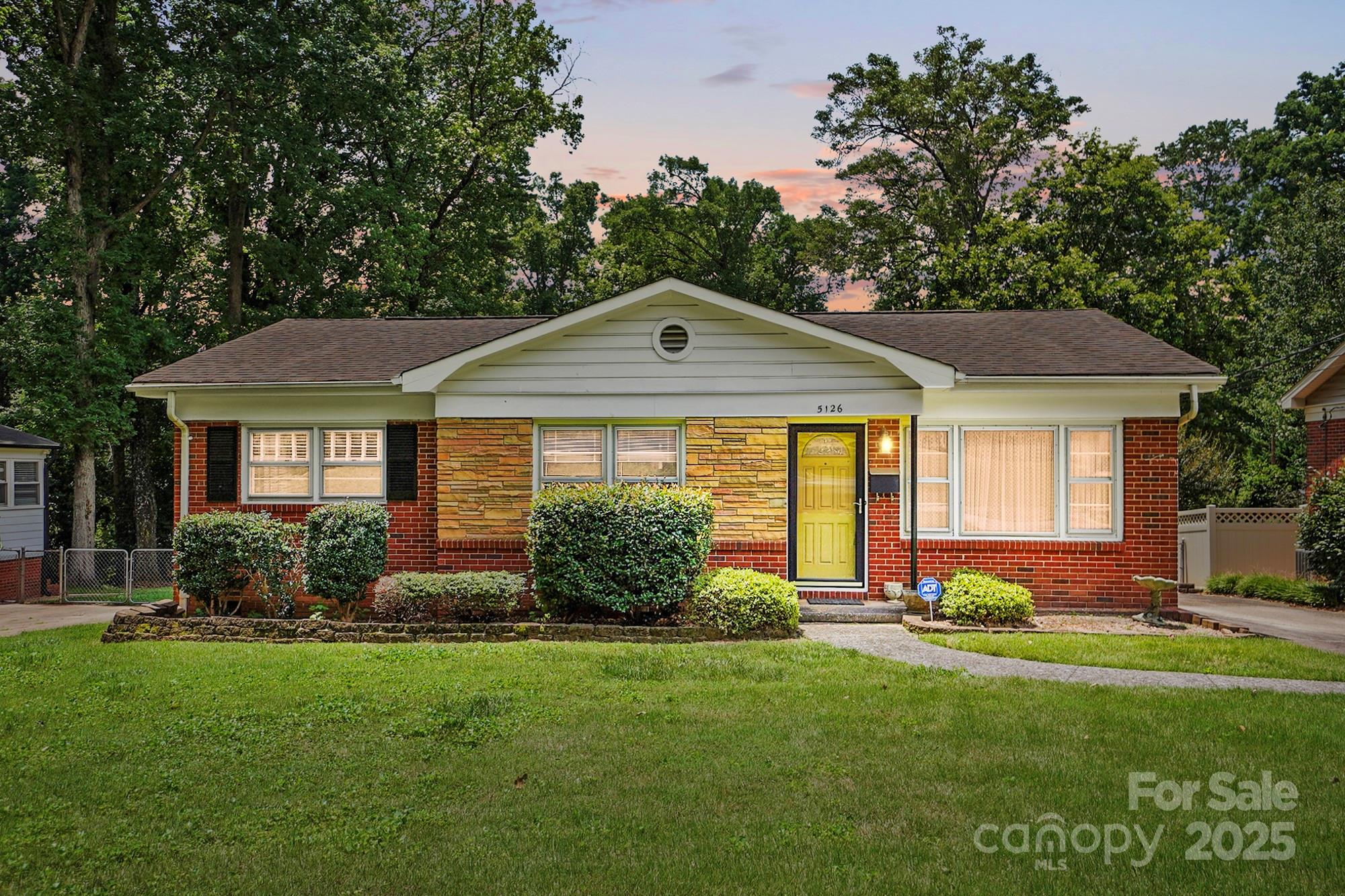 5126 Unaka Avenue Charlotte NC 28205