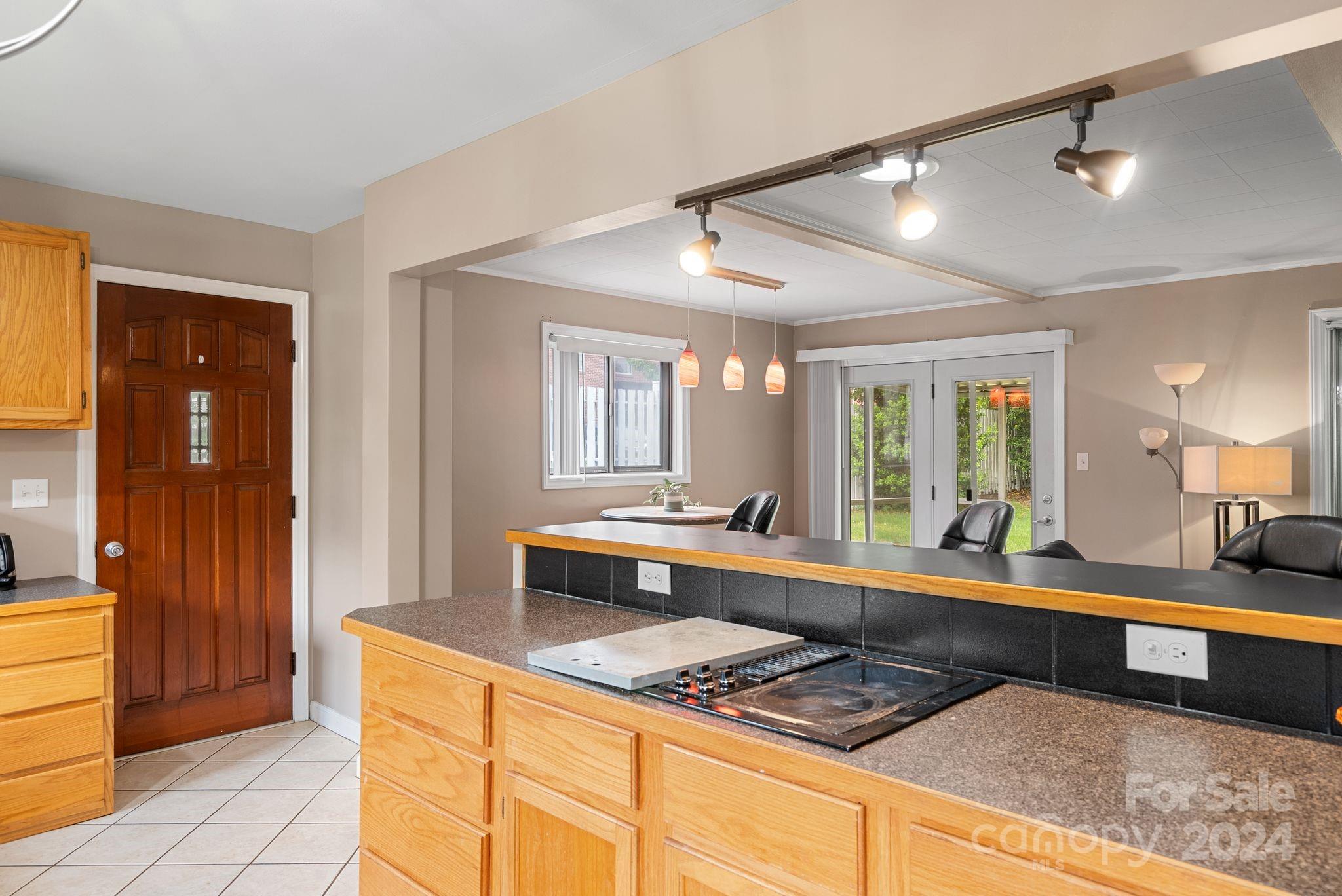 8 Deanwood Circle Asheville NC 28803