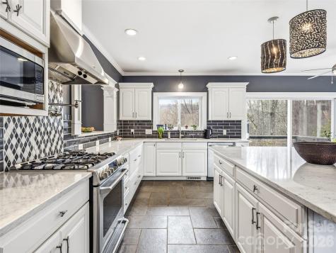 198 Brooks Branch Road Leicester NC 28748