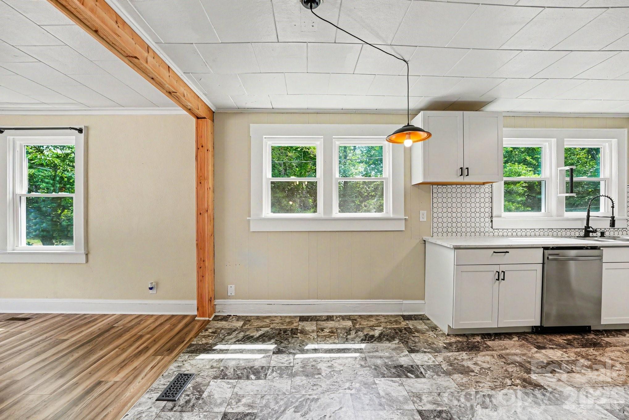 3230 12th Avenue SE Hickory NC 28602