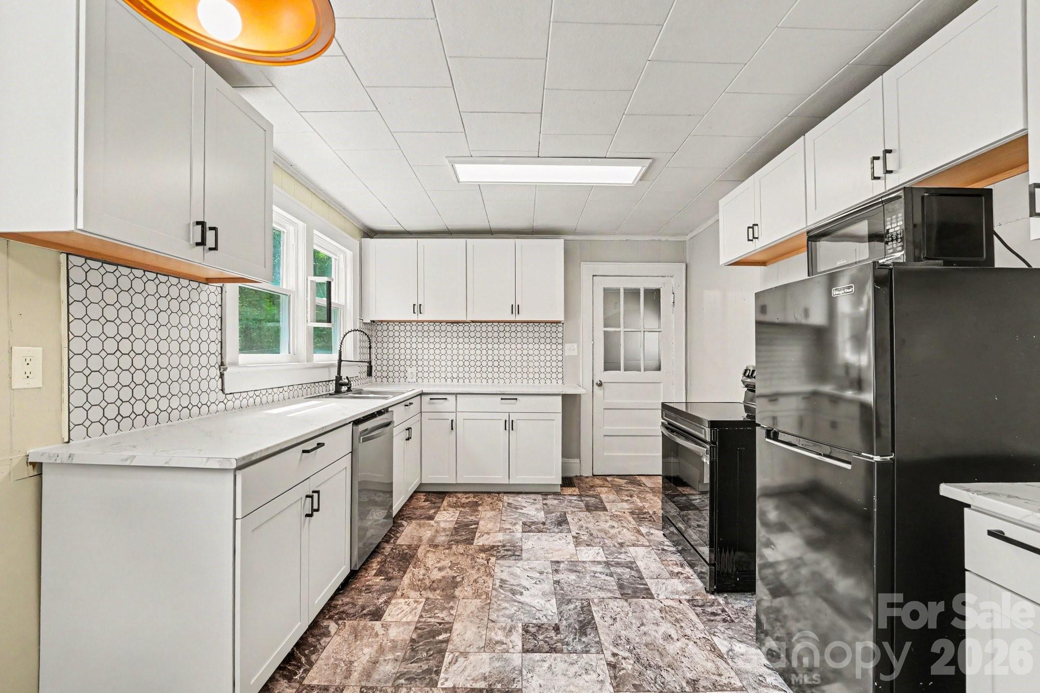3230 12th Avenue SE Hickory NC 28602