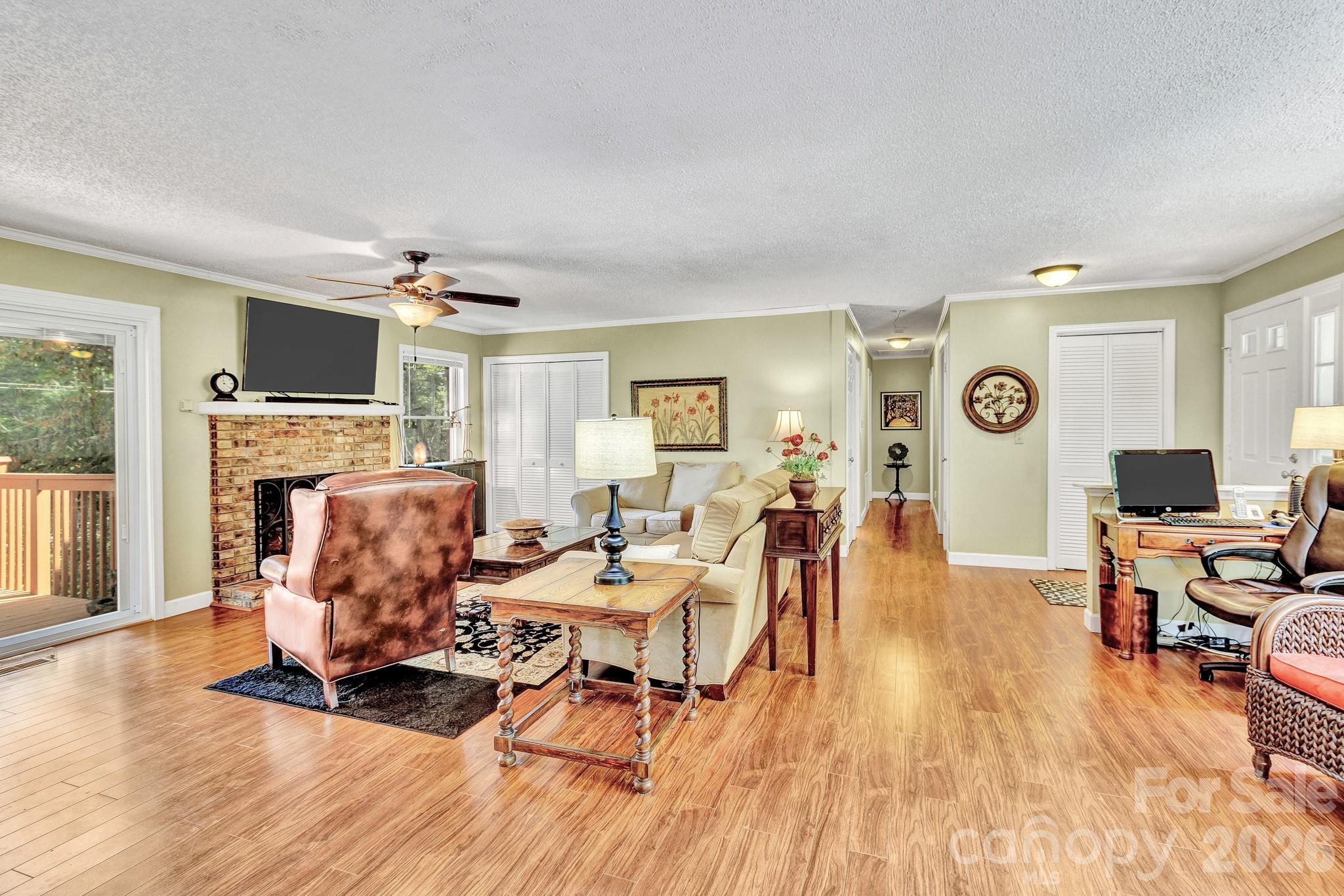 238 Park Lane Hendersonville NC 28791