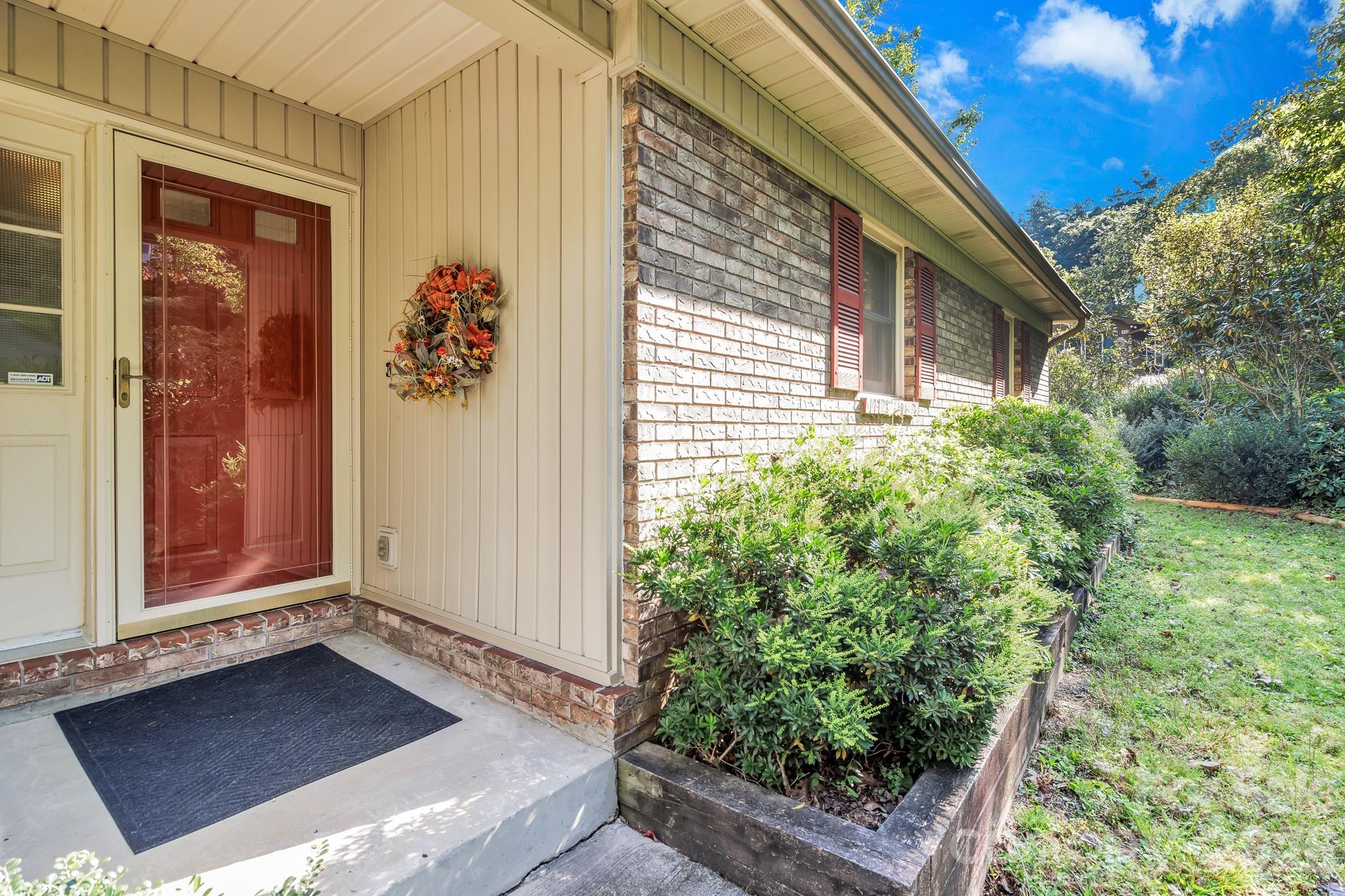 238 Park Lane Hendersonville NC 28791