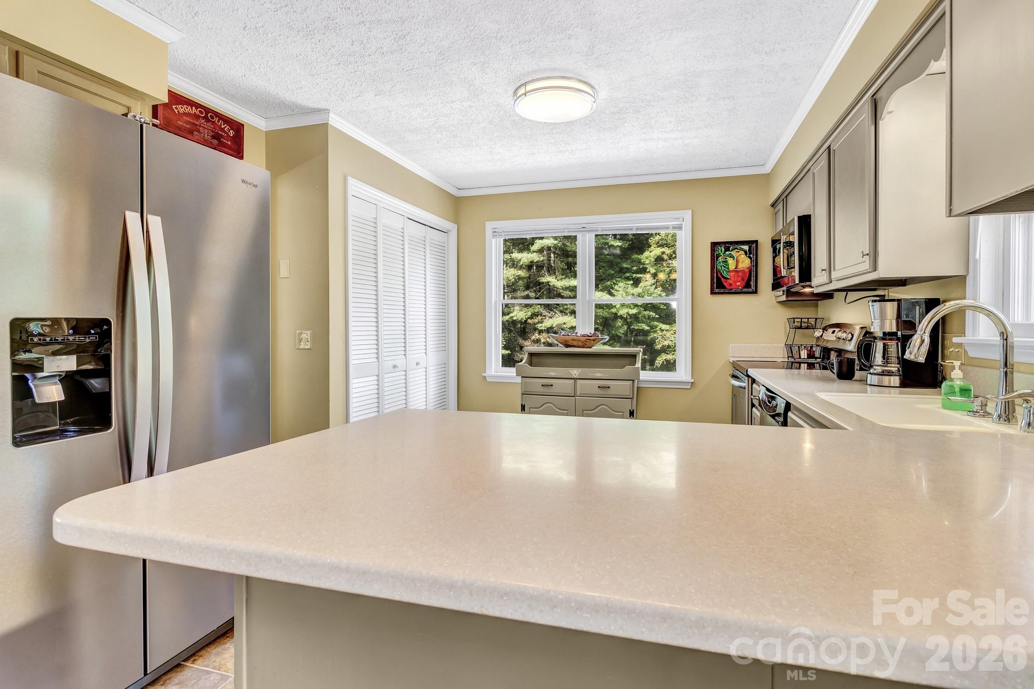 238 Park Lane Hendersonville NC 28791