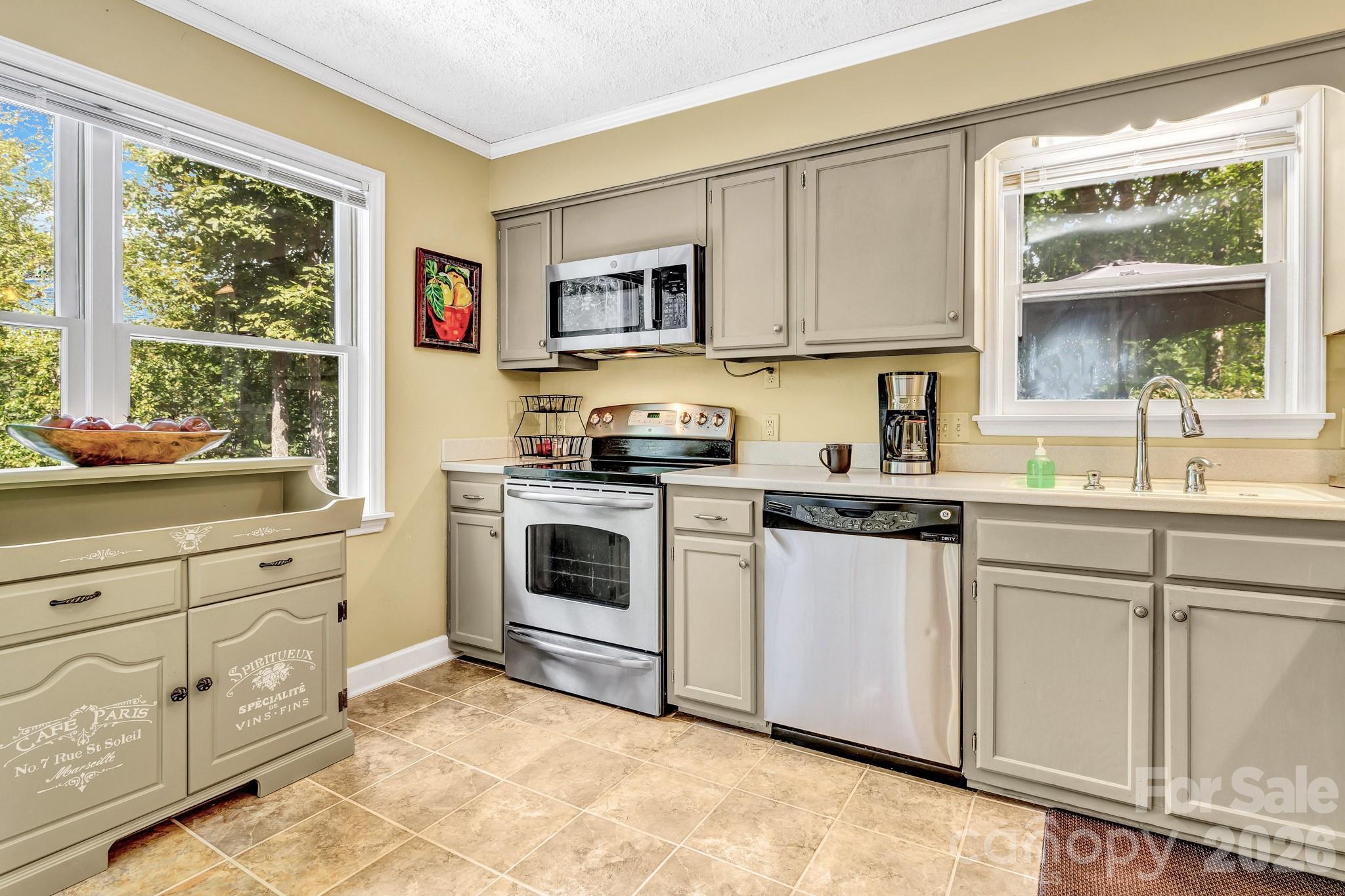 238 Park Lane Hendersonville NC 28791