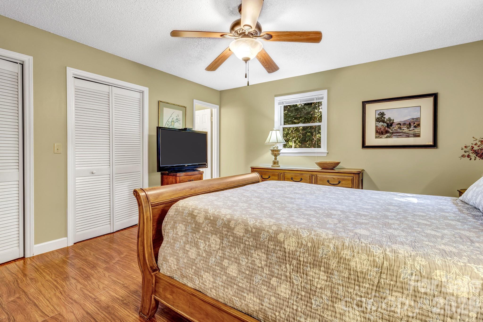 238 Park Lane Hendersonville NC 28791